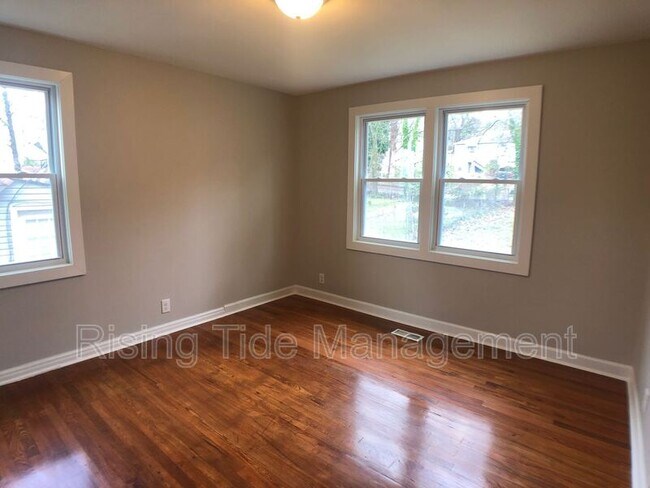 Photo - 7413 Sparta Ave