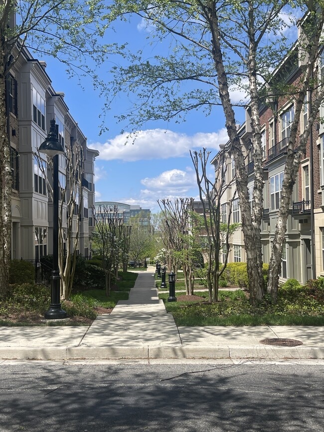 Photo - 617 Sprintsail Way