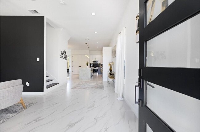 Photo - 8414 Cannon St