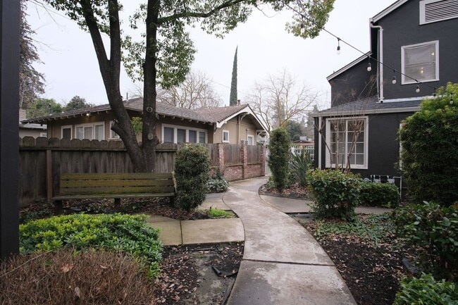 Photo - 424 Sycamore Ave Unit #C