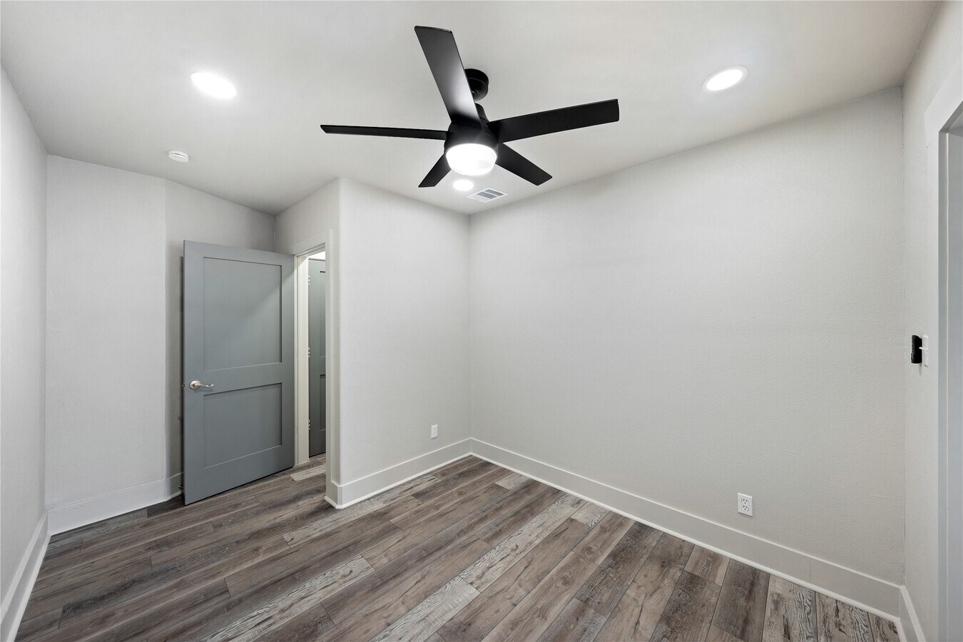 Photo - 211 N Milby St Unit 4