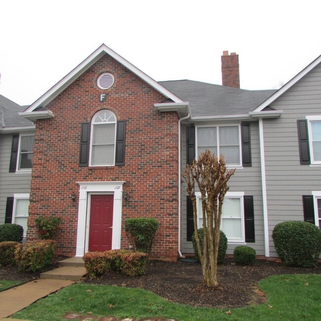 Photo - Spacious Two Bedroom, 2nd Floor Condo with...