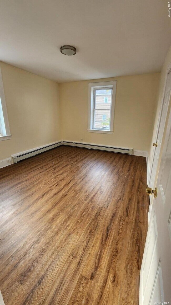 Photo - 199 S Franklin St