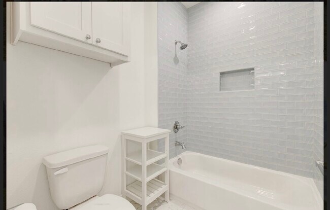 Photo - 853 Edgefield Rd