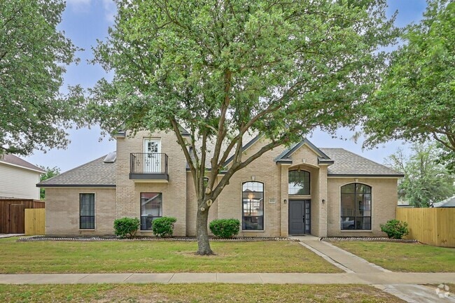 Building Photo - FULLY FURNISHED Grand Prairie 4 Bedroom Home