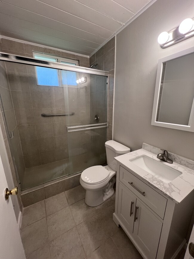 Photo - 206 Anderson Ave