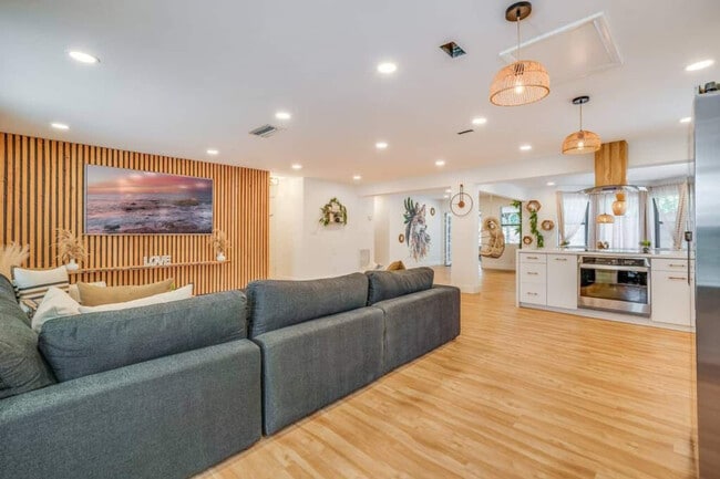 Photo - 1814 NW 14th Ave Unidad SI FL1-ID1475642P