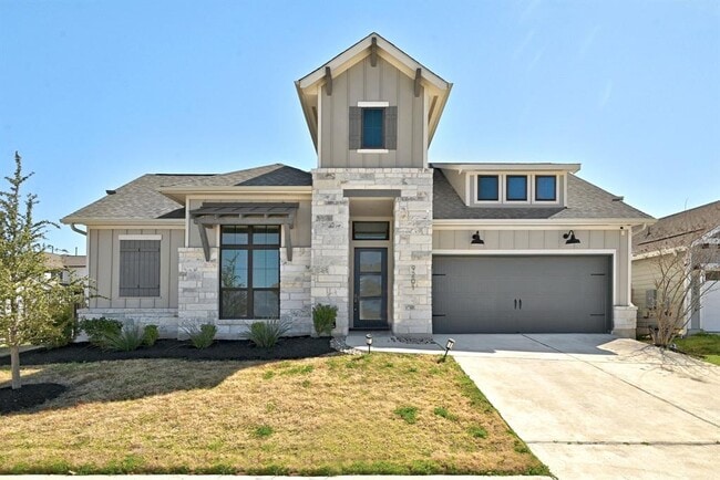 Building Photo - 9201 Spire View