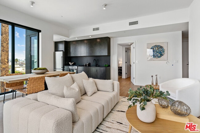 Photo - 10700 Tabor St Unidad 226