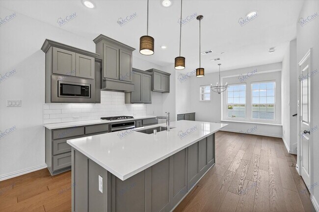 Photo - 3717 Island Vista Dr
