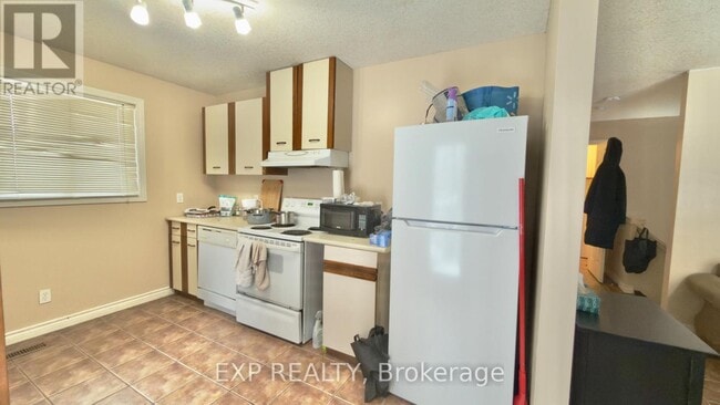 Photo - 16 Marshall St