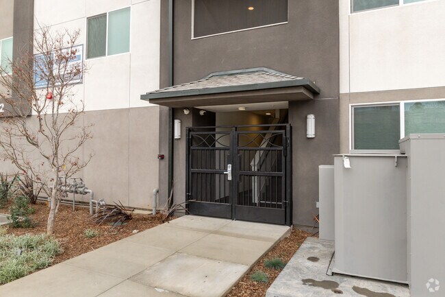 Photo - The Cove Apartments