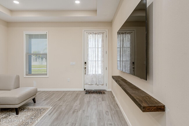 Photo - 209 E Ave B