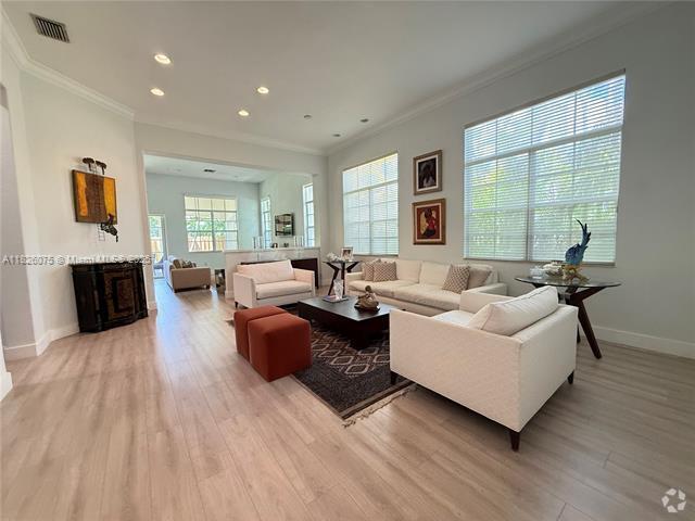 Building Photo - 11339 NW 71st St Rental