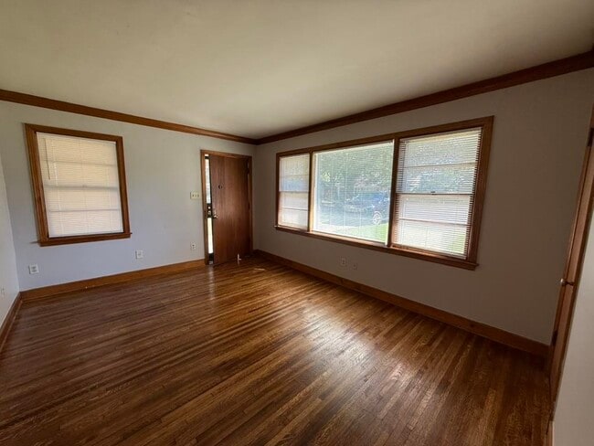 Photo - 4644 S Renshaw Dr