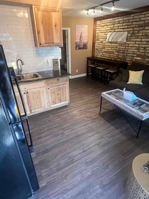 455 Moser Ave Unit 1