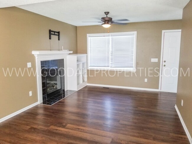 Photo - 2420 Pine Ct