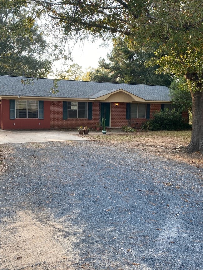 Building Photo - 418 Tarbutton Rd Rental