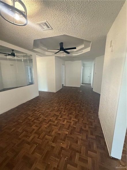 Photo - 503 Mazatlan St