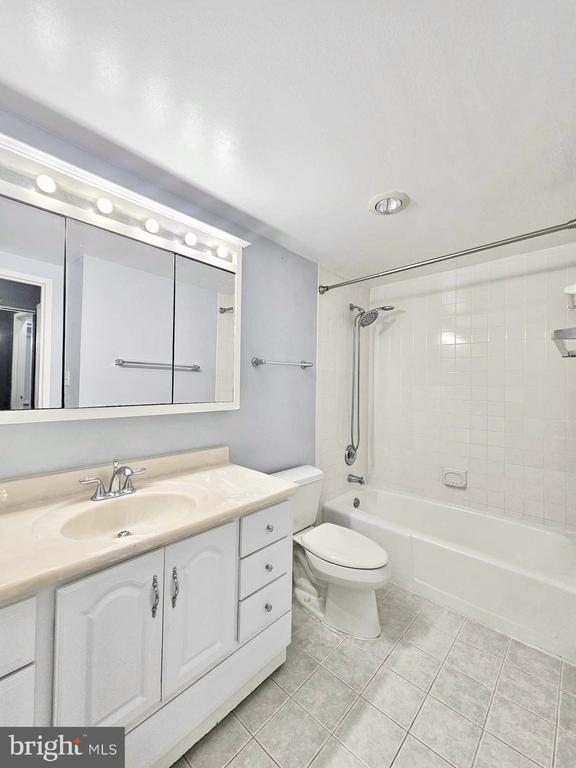 Photo - 5500 Holmes Run Pkwy Apartment Unit 702