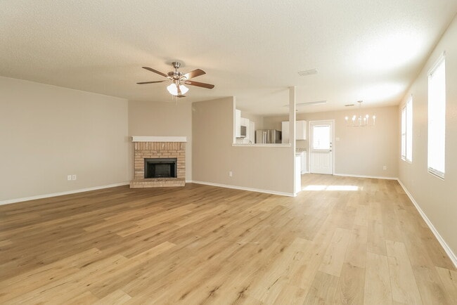 Photo - 517 Riverflat Dr