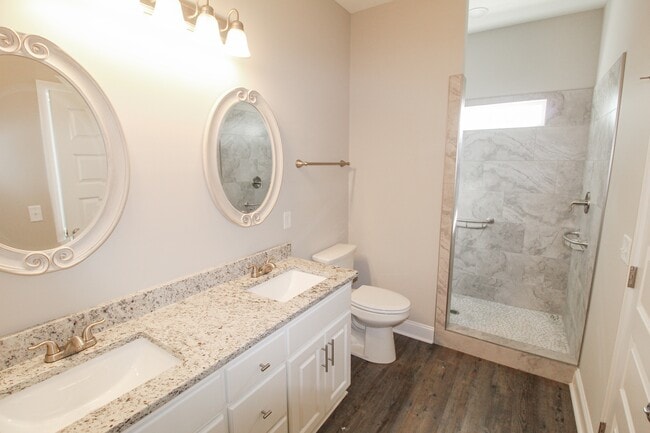 Photo - 19 Grove Cir