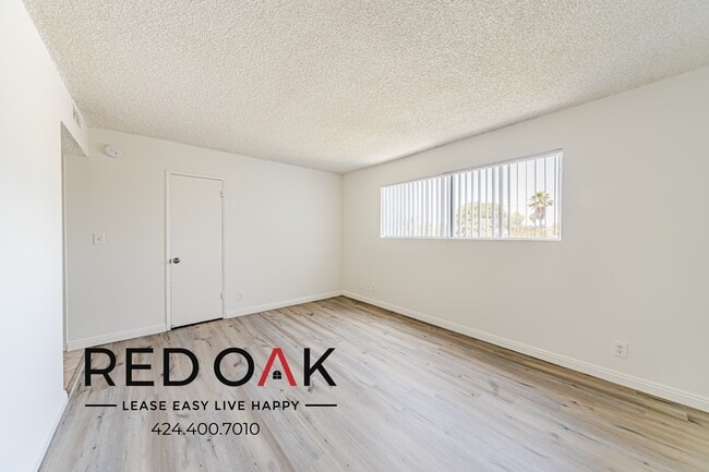 Photo - 10741 Moorpark St Unidad 27