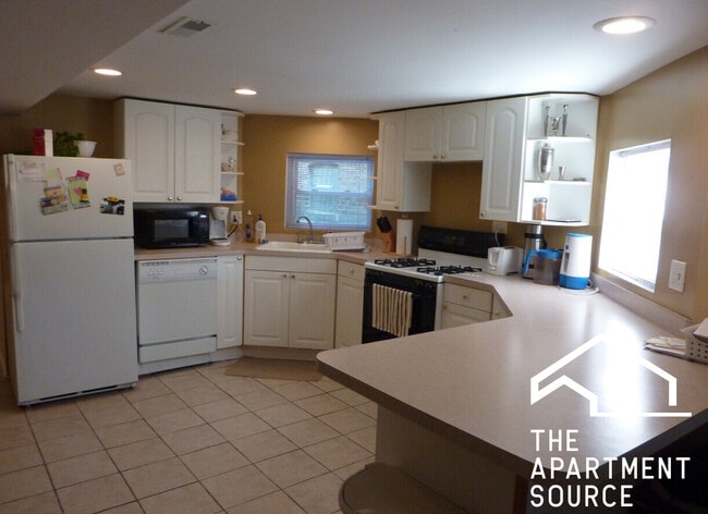 Photo - 4039 N Long Ave Unit G