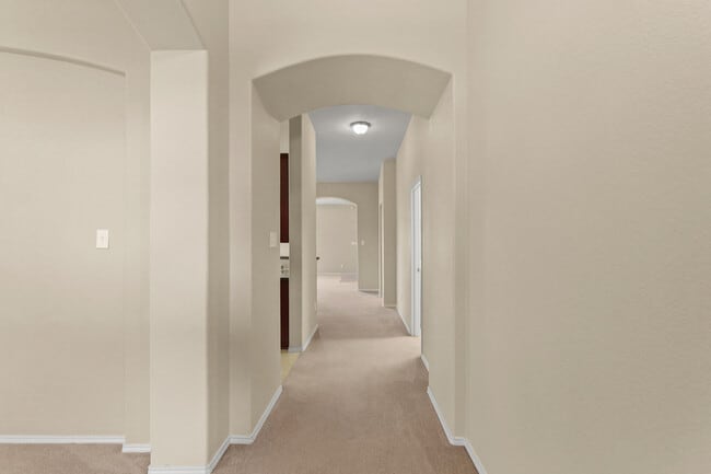 Photo - 2818 Lockeridge Oaks Dr