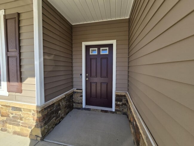 Photo - Awesome 4 Bedroom 2.5 Bath Home with Lots of space and a 2 Car Garage!