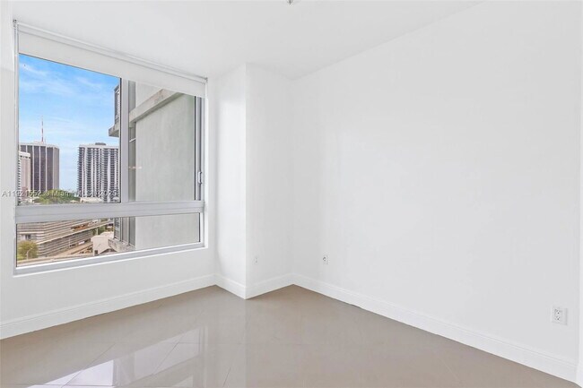 Photo - 350 S Miami Ave Unidad 18