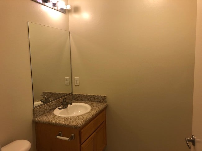 Photo - 600 Hosking Ave Unidad 14D