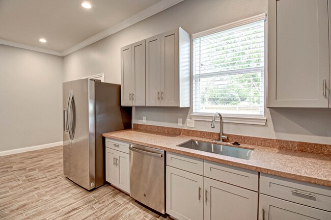 Photo - 2124 Abiding Grace Cir