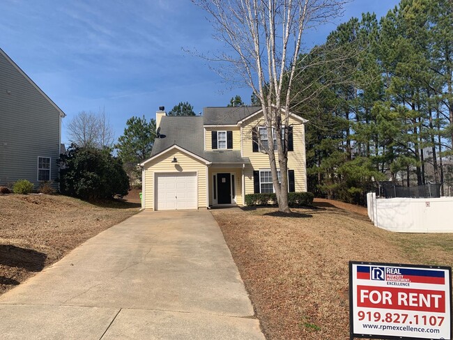 Building Photo - Now Leasing! Bright 3-Bedroom Home with Huge Yard & Smart Upgrades