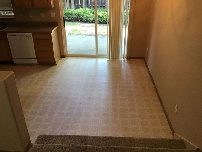 Photo - h978 - 980 Unit 980