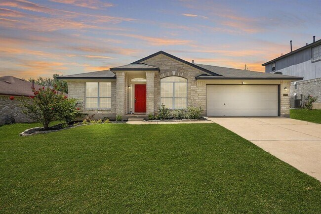 Building Photo - 1202 Highland Dr