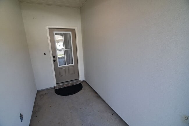Photo - Trendy, 3 bedroom, 2 bath home in coveted Kenilworth Crossing Community near LSU