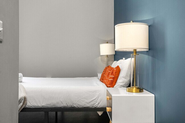 Photo - 800 Penn Ave Unit ID1075248P