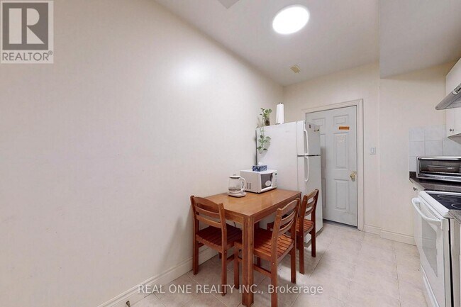 75 Green Meadows Cir