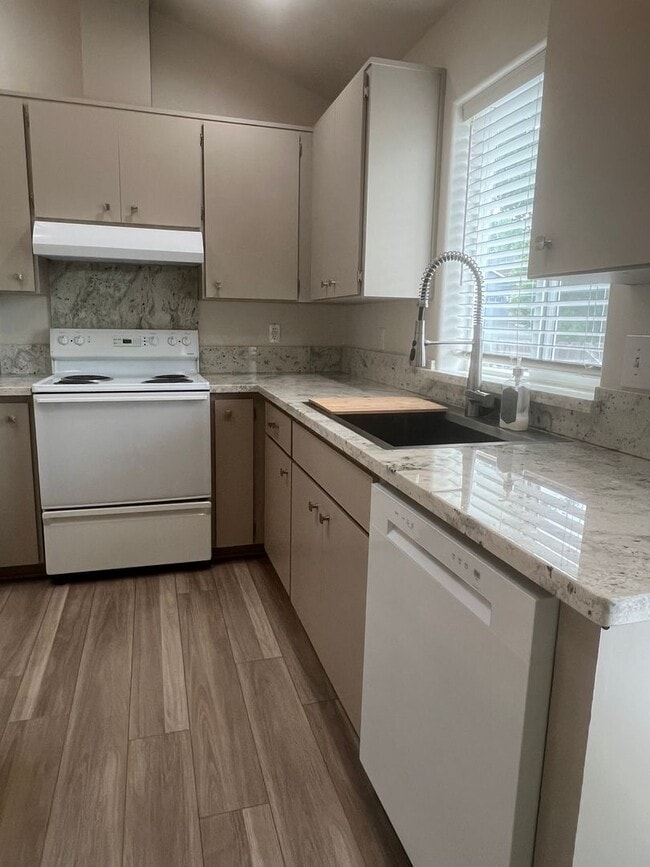 Photo - 1537-1539 Hartell St Unidad 1537 Hartell St