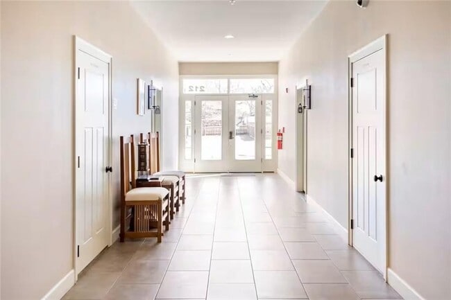 Photo - 212 SE A St Unit 11