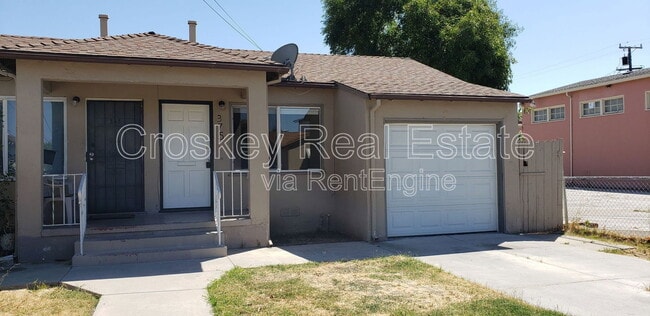 Photo - 375 W 12th St Rental
