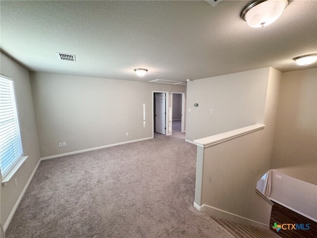 Photo - 366 Silver Springs Bend