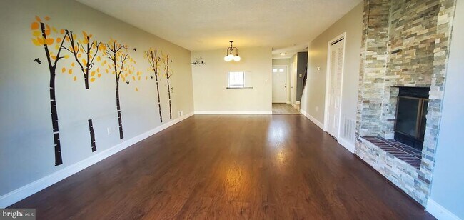 Photo - 44 O'Neill Ct