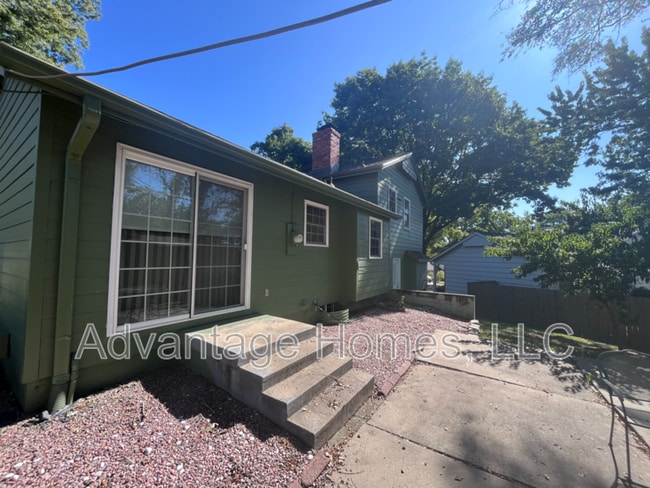 Photo - 8914 Grandview Dr