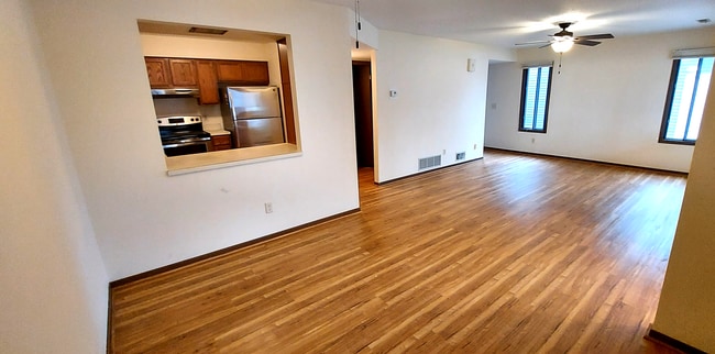 Photo - 9477 Ranchview Ln N