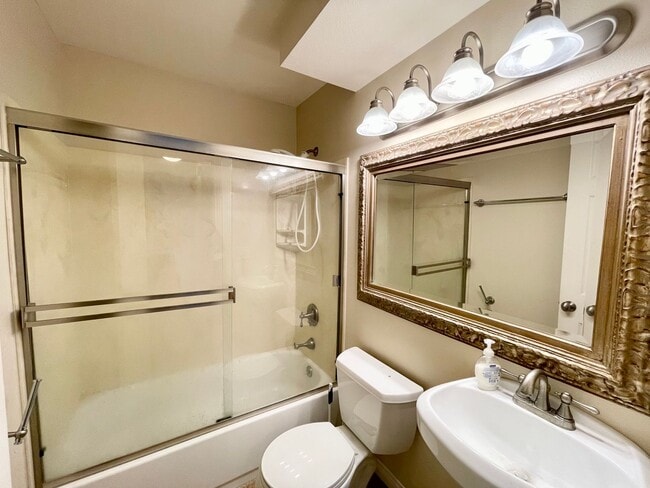 Photo - Beautiful 2BD/2BA Condo With Two Parking Spaces in PB Unidad 11