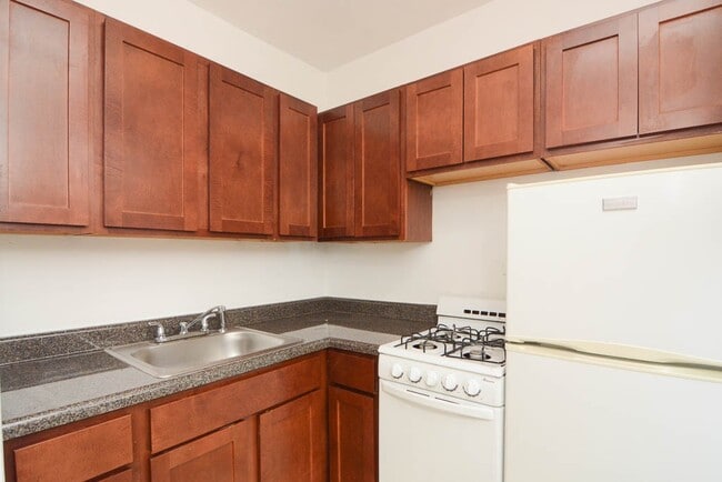 Photo - 653 W Belmont Ave Unit 604