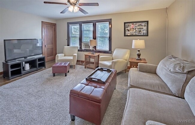 Photo - 118 Nassau Ave