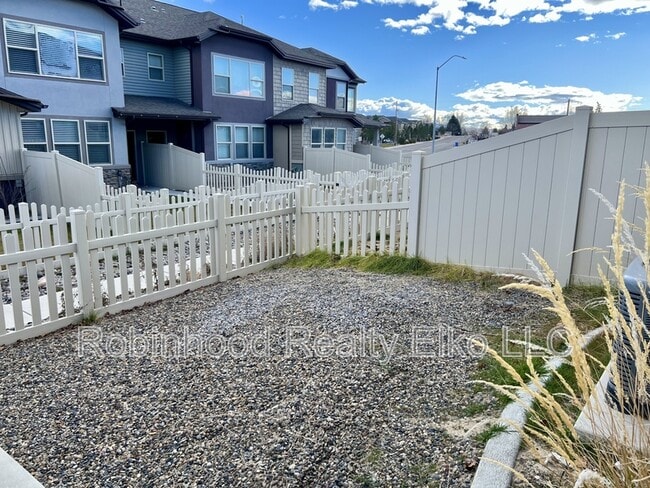 Photo - 3609 Autumn Colors Dr